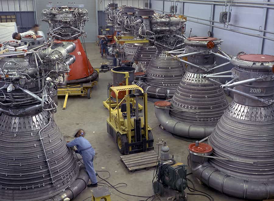 saturn v f1 engines